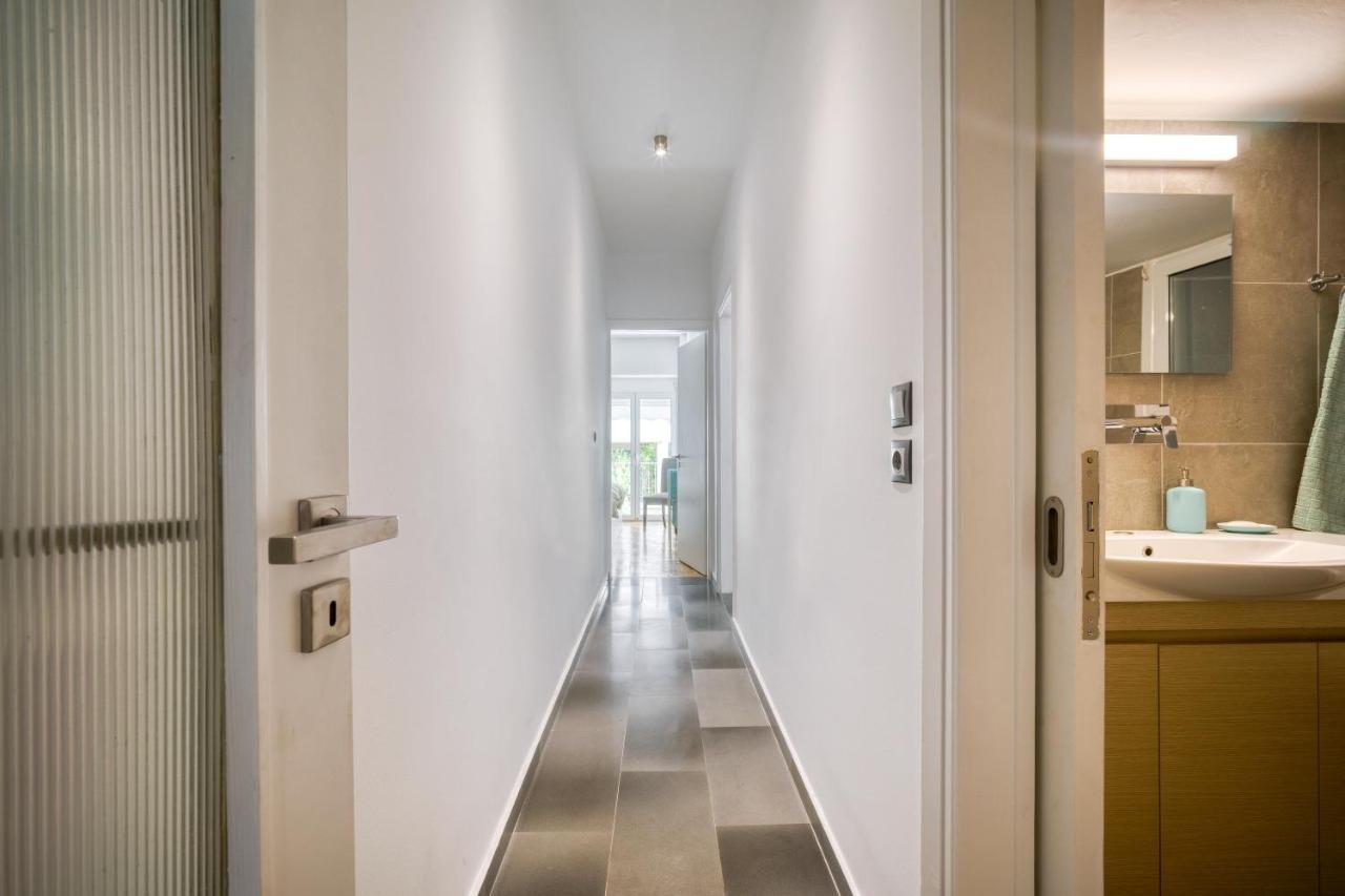 Bright Spacious Luxury Apartment In Prime Central Афины Экстерьер фото