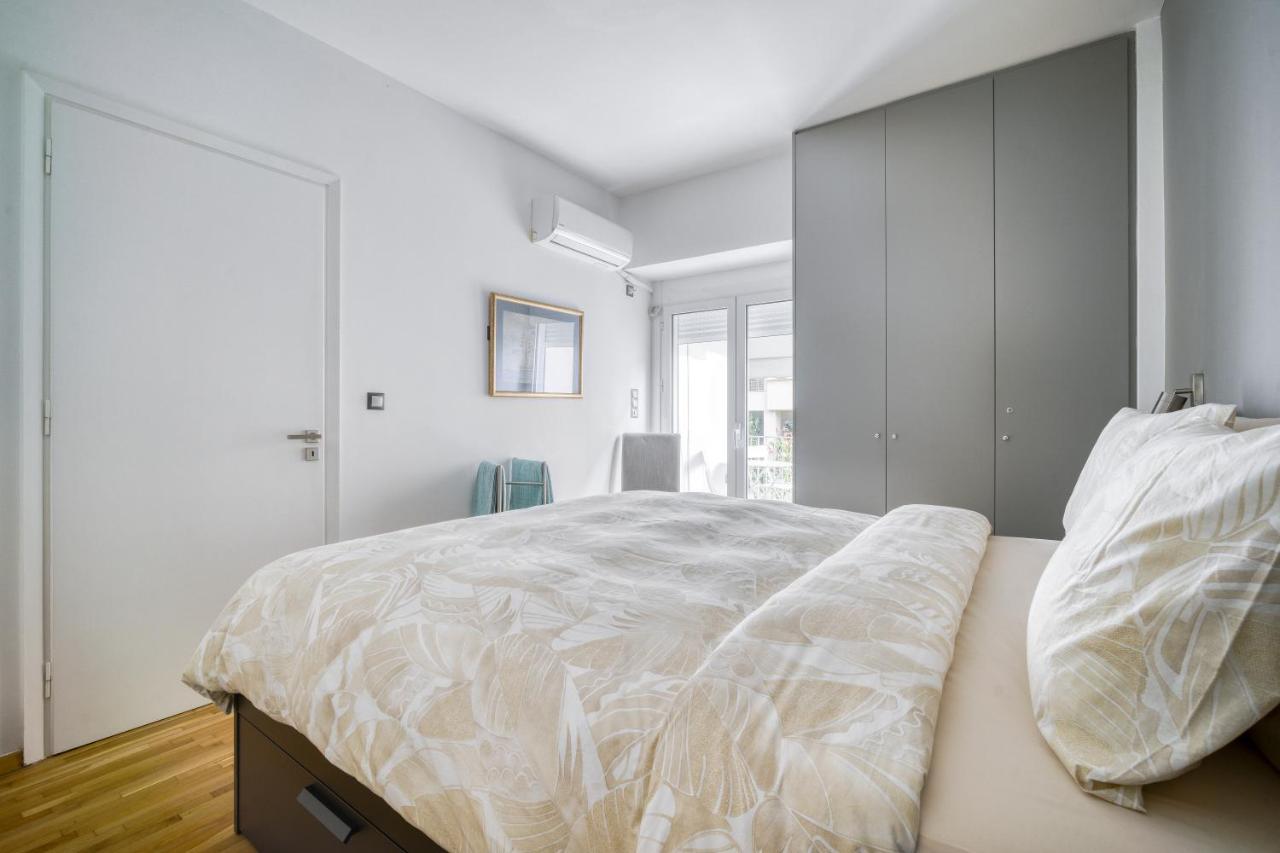 Bright Spacious Luxury Apartment In Prime Central Афины Экстерьер фото