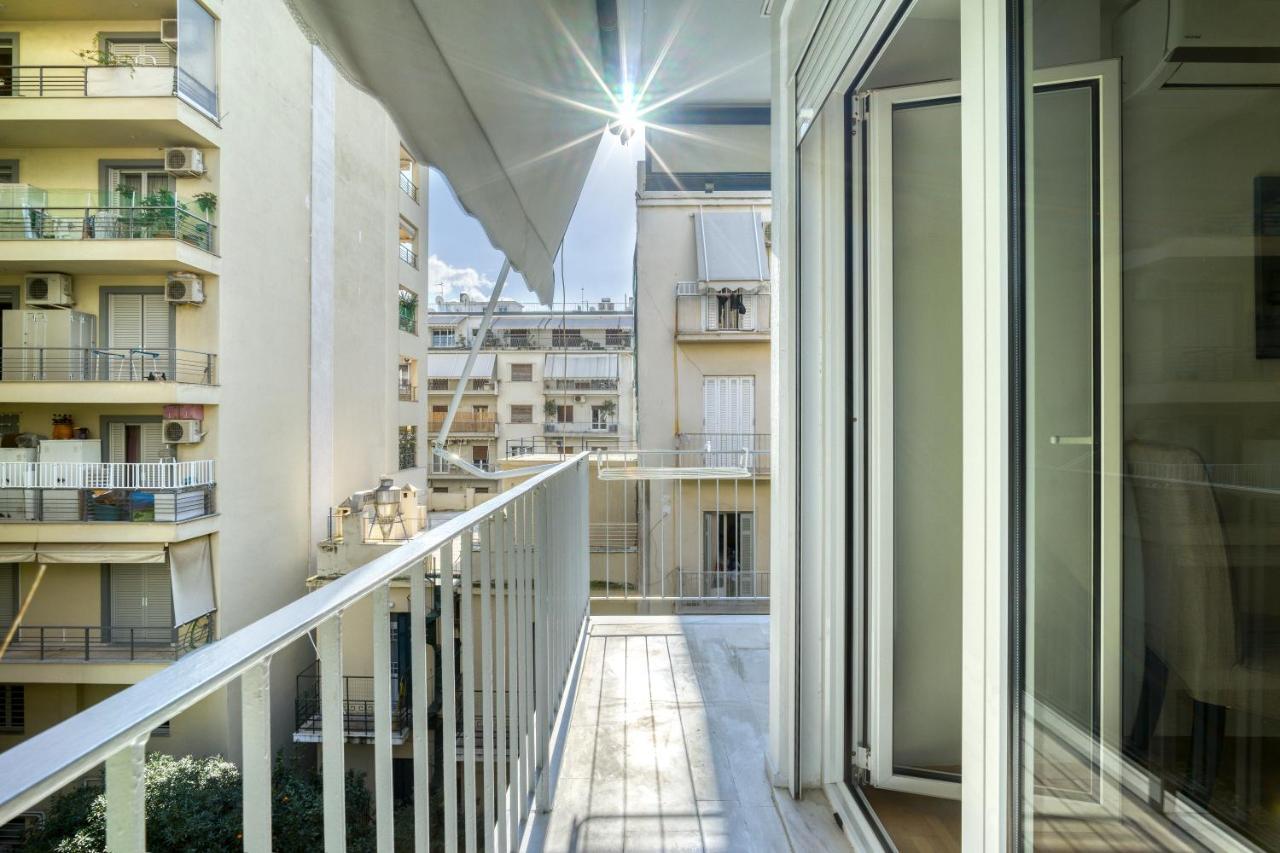 Bright Spacious Luxury Apartment In Prime Central Афины Экстерьер фото
