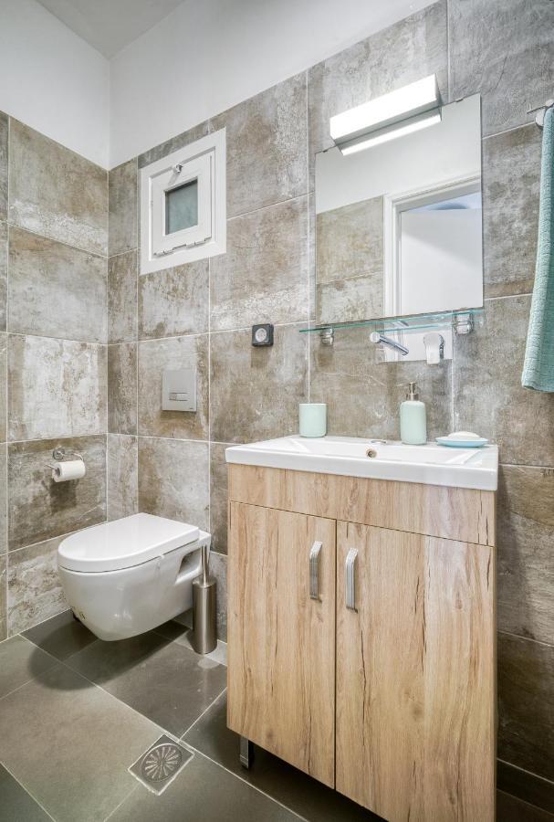 Bright Spacious Luxury Apartment In Prime Central Афины Экстерьер фото